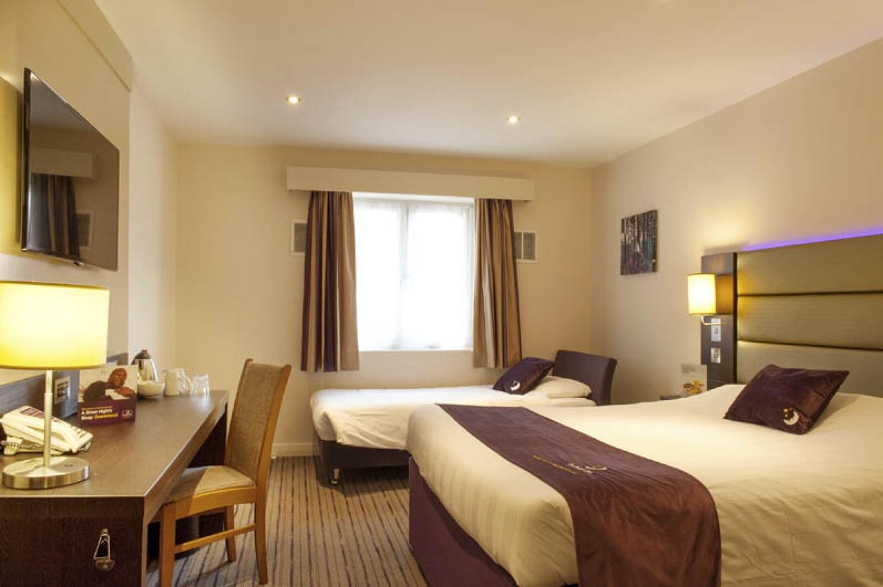 Premier Inn London Tottenham Hale Exterior photo