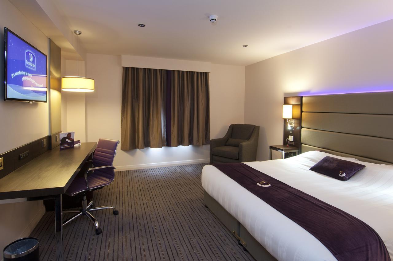 Premier Inn London Tottenham Hale Exterior photo