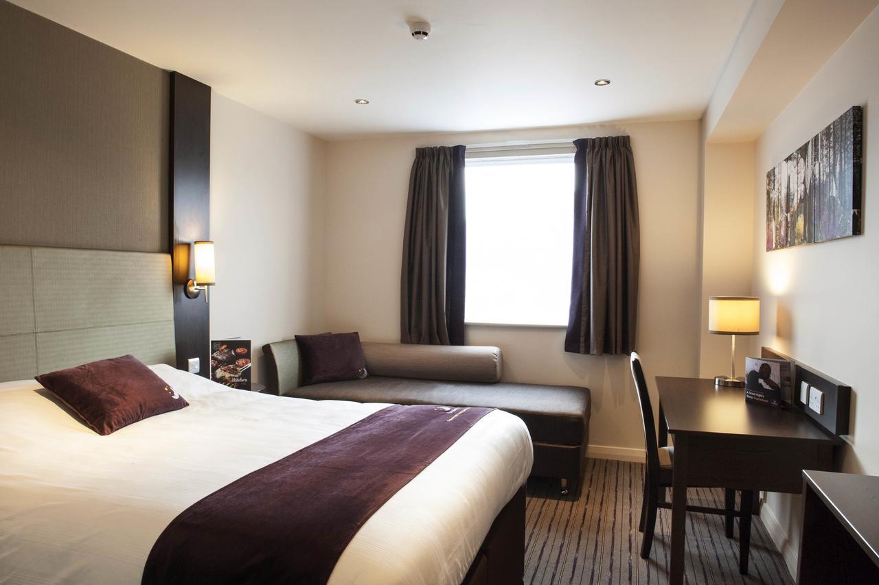 Premier Inn London Tottenham Hale Exterior photo